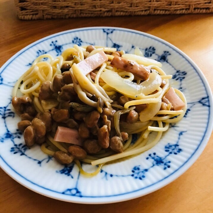 しらすと魚ニソ、玉ねぎの納豆パスタ